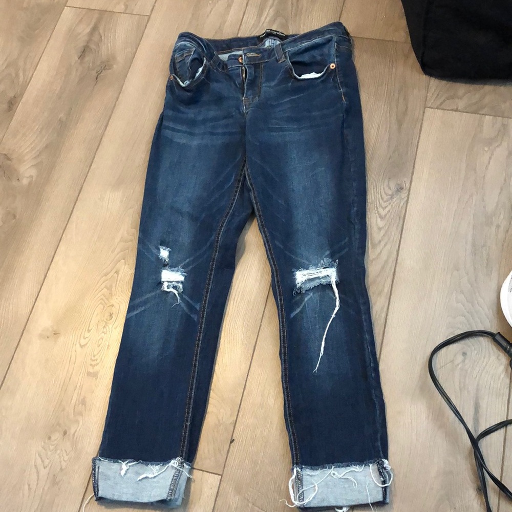 Ankle cropped jeans